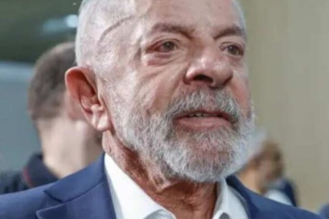 Lula "ignora" tragédia no Paraná e viaja para cúpula esvaziada na Colômbia