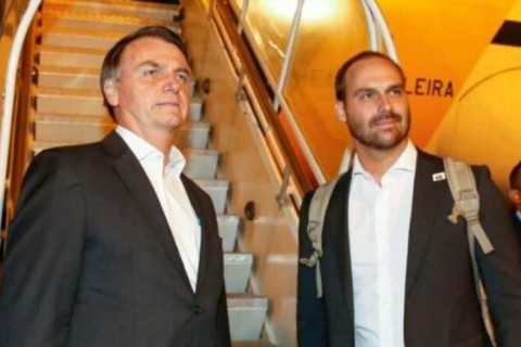 Eduardo Bolsonaro emite nota sobre a prisão do pai