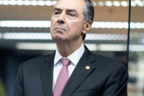 Barroso gastou mais de R$ 900 mil em jatinhos da FAB sem agenda oficial