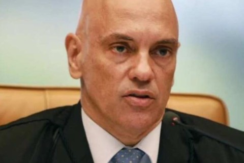 URGENTE: Moraes retira sigilo de pedido da PGR contra Eduardo Bolsonaro