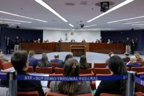 Fux desmonta acusação da PGR e livra Bolsonaro de condenação no STF