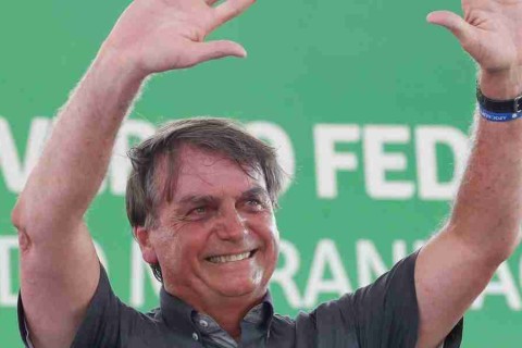 Censura falhou: Bolsonaro ganha meio milhão de seguidores sem postar nada