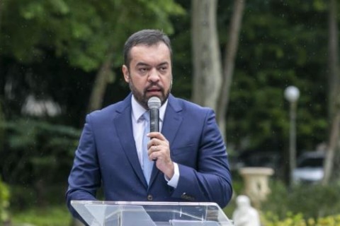 Esquerda se revolta com operação que eliminou 121 criminosos e pede impeachment de Castro