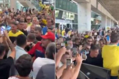 Bolsonaro é ovacionado em Natal e recebe honrarias