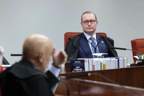 Após pedido, STF terá sessão extra para julgar Bolsonaro