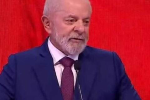 “Só perco em 2026 para mim mesmo”, diz Lula em reunião com aliados, no Planalto