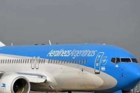 Em 18 Meses, Milei Reorganiza Finanças da Aerolíneas Argentinas