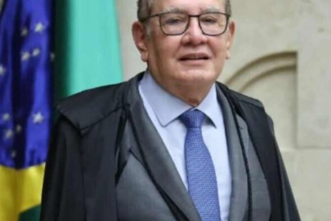 Gilmar aciona Congresso e União sobre regras de impeachment de ministros