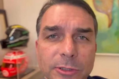 Retirada da Magnitsky por Trump é “gesto gigantesco”, diz Flávio Bolsonaro