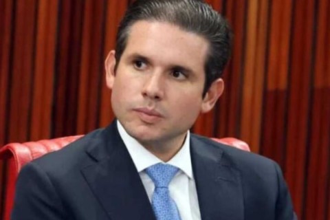Motta cancela sessão e convoca reunião de emergência após obstrução