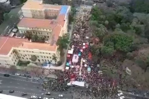 Enquanto patriotas lotam a Paulista, esquerda reúne fiasco no Centro de SP