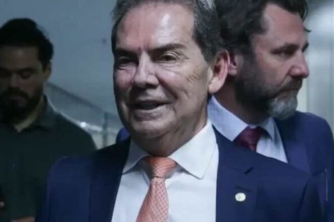 Relator informa ao PT que PL da Dosimetria incluirá Bolsonaro