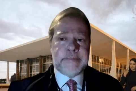 Em lágrimas, Toffoli exalta o STF e diz sentir “orgulho” de ser ministro da Corte