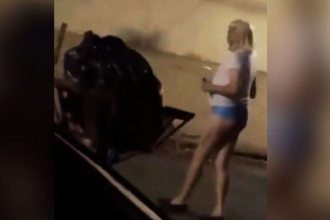 Bispo é filmado de calcinha e peruca e diz que era “investigação pessoal”