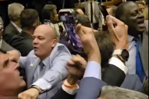 URGENTE: Câmara barra MP do governo Lula que aumentava tributos