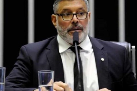 Justiça ordena penhora de contas de Frota e encontra R$ 0,90