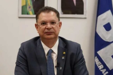 Sem Bolsonaro, não há interesse em votar, diz Sóstenes sobre anistia