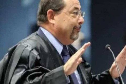 Defesa de Bolsonaro reage e leva batalha ao plenário do STF para reverter condenação