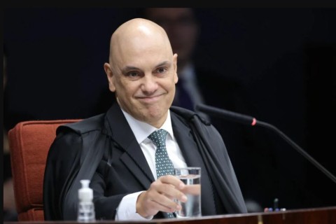 Moraes celebra fim de sanções dos EUA e chama decisão de “vitória da verdade”