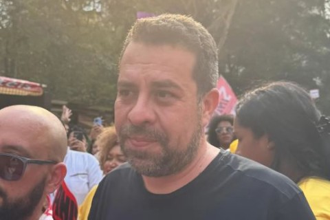 Boulos parte para o ataque contra Tarcísio e promete “derrotá-lo na urna”