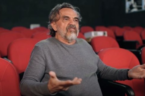 Globo ignora indignação popular e coloca ator condenado por pedofilia de volta no ar
