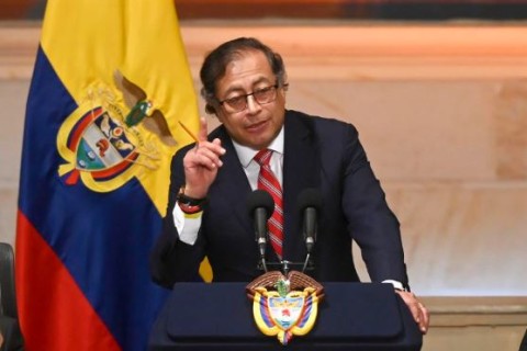 Trump anuncia sanções contra presidente da Colômbia
