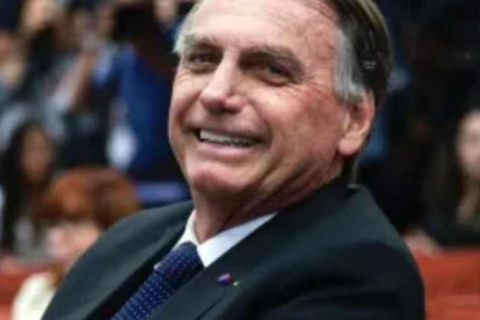 URGENTE: PF revela conteúdo do pen drive encontrado na casa de Bolsonaro