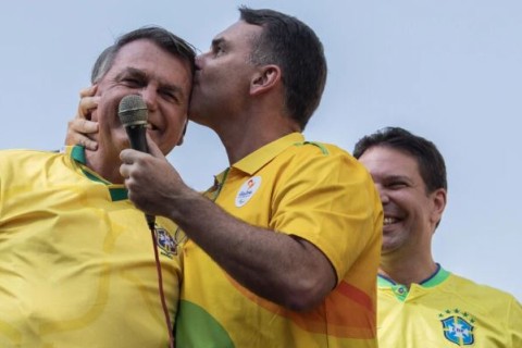 2026 começa agora: Jair Bolsonaro confirma Flávio e lança corrida dentro da direita
