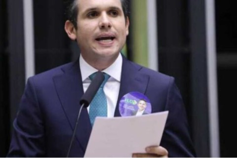 Câmara aprova urgência de projeto que torna crime hediondo a falsificação de bebidas