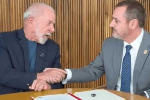 Lula elogia PF por expulsar agente americano: “O que fizerem conosco vamos fazer com eles”