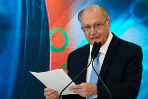 Alckmin minimiza operação contra Bolsonaro e tenta blindar Lula em negociações com os EUA
