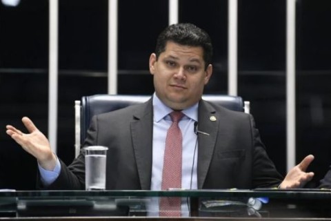 “Mostrarei ao governo como é não ter presidente do Senado aliado”