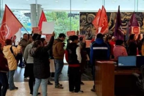 URGENTE: MST invade sede do Itaú pedindo mais impostos