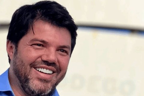 Prefeito apoiado por Bolsonaro explode em aprovação: 75% dos anapolinos apoiam Márcio Corrêa