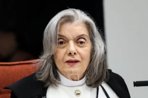 Cármen Lúcia fala sobre presença feminina no STF, mas mantém distância de decisão de Lula