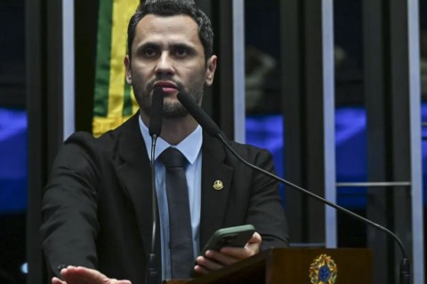 Cleitinho dispara em MG e deixa aliados de Lula para trás nas pesquisas; Pacheco e Aécio não decolam