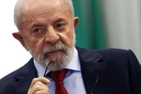 Lula assiste preocupado enquanto Trump reforça presença americana na América Latina