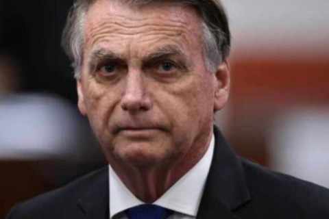 A 10 dias do julgamento, defesa de Bolsonaro denuncia uso político da Justiça