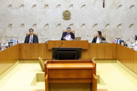 STF forma maioria contra liminar de Barroso