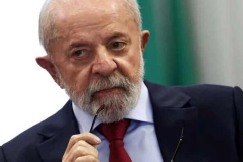 Lula convoca reunião de emergência para debater novo ‘tarifaço’ de Trump