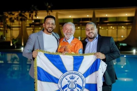 Lei Rouanet autoriza R$ 5,1 milhões para desfile em homenagem a Lula