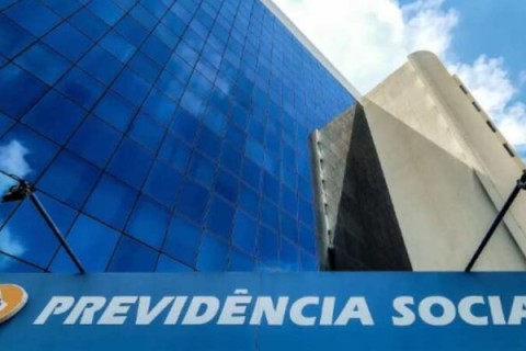 Oposição protocola pedido de CPMI do INSS no Congresso Nacional