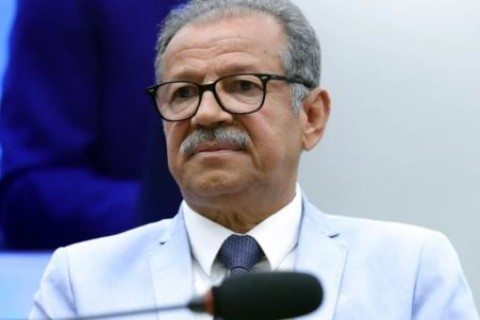 Sebastião Coelho se filia ao Novo e deve disputar o Senado em 2026