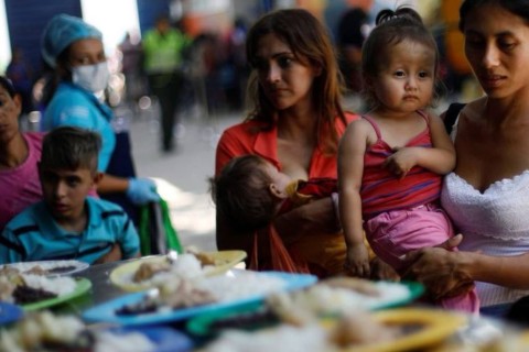 Venezuelanos fogem em massa após vitória de Maduro em eleições municipais: Brasil vê aumento recorde na fronteira