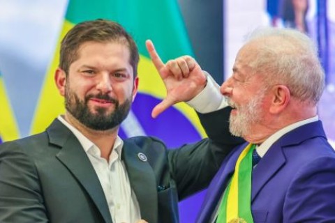 Em plena crise com os EUA, Lula corre ao Chile para se alinhar com aliados socialistas