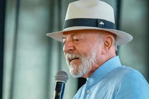 Lula muda local de evento em SP com medo de “falta de povo”