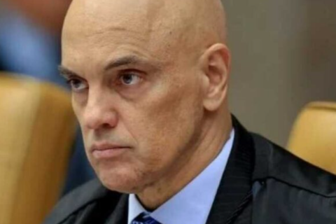 Moraes dá 48h para PGR avaliar esclarecimentos de Bolsonaro