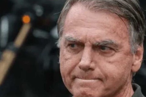 URGENTE: Bolsonaro volta a centro cirúrgico para novo procedimento, diz Michelle