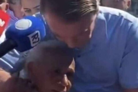 Bolsonaro chora e pede anistia para presos do 8 de Janeiro após alta hospitalar