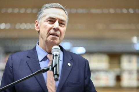 ‘Liberdade’ sob vigilância: Barroso diz que Brasil tem ‘melhor’ censura do mundo"